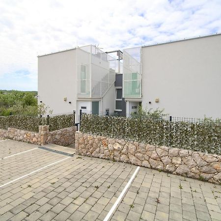 Villa Solis Lacus Modern Apartment - Private Heated Pool - Smart Tv Sky X - Free Parking Njivice Eksteriør billede