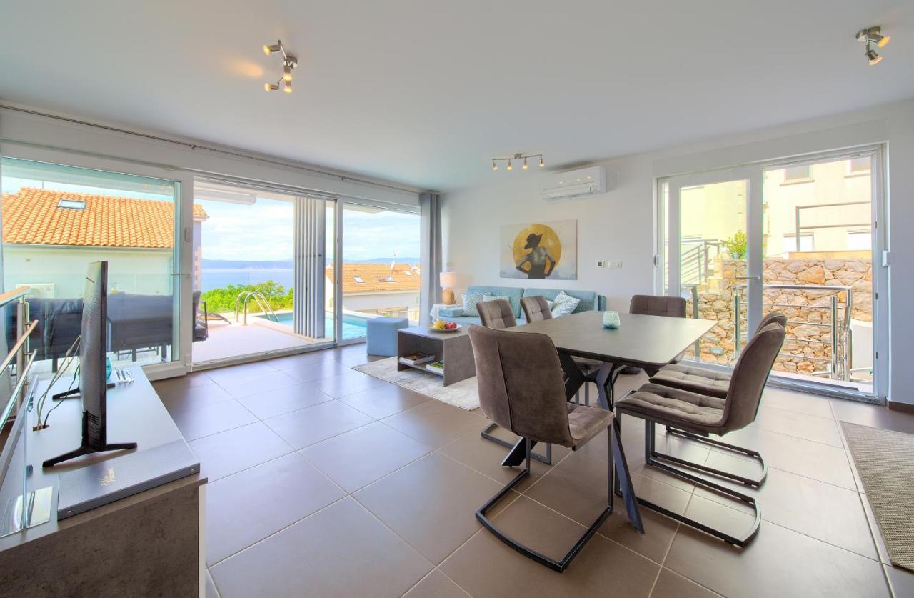 Villa Solis Lacus Modern Apartment - Private Heated Pool - Smart Tv Sky X - Free Parking Njivice Eksteriør billede